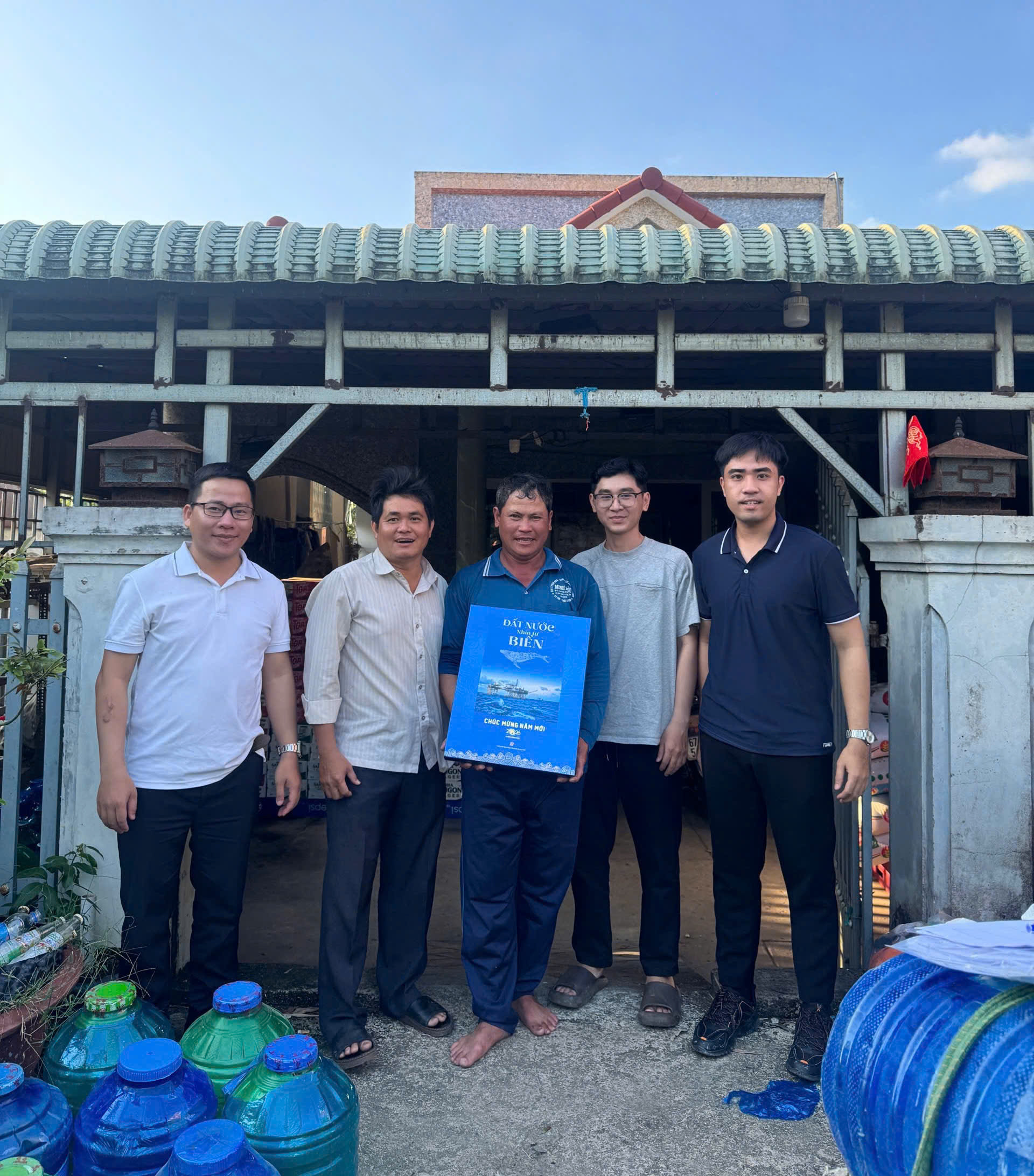 HOẠT ĐỘNG TẶNG QUÀ TẾT 2026 CHO CÁC NÔNG HỘ TẠI AN GIANG