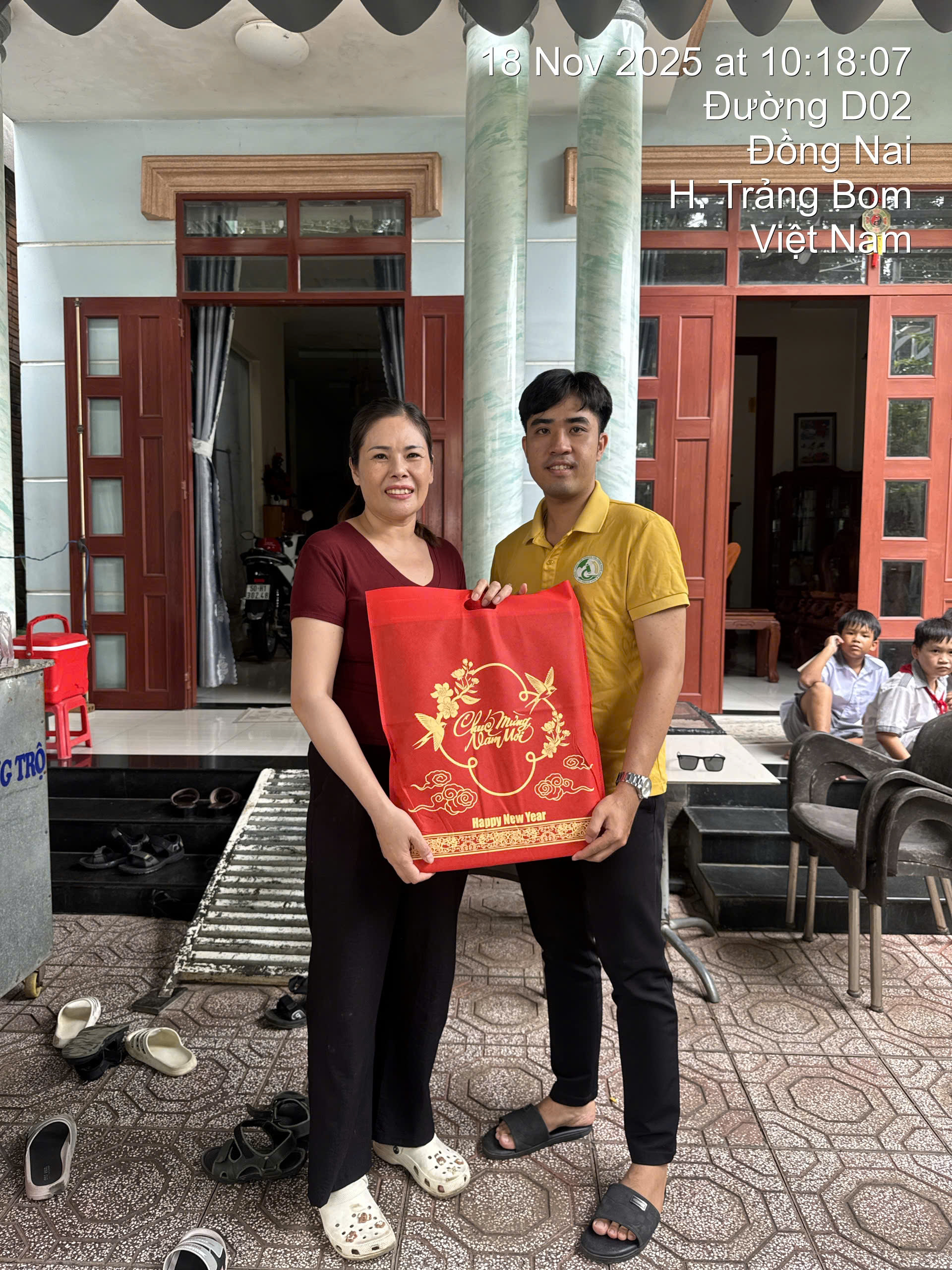 HOẠT ĐỘNG TẶNG QUÀ TẾT 2026 CHO CÁC NÔNG HỘ TẠI ĐỒNG NAI